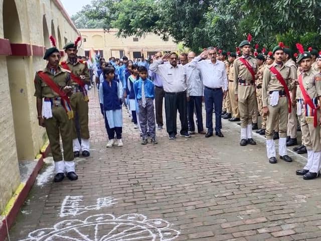 डी.एम.जी. इंटर कॉलेज — चित्र 2