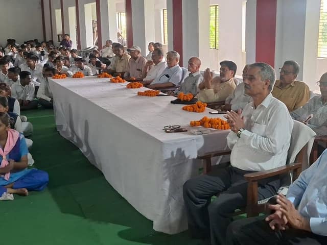 डी.एम.जी. इंटर कॉलेज — चित्र 23