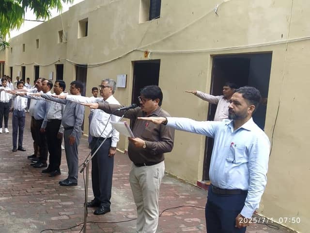 डी.एम.जी. इंटर कॉलेज — चित्र 35