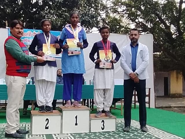 डी.एम.जी. इंटर कॉलेज — चित्र 116