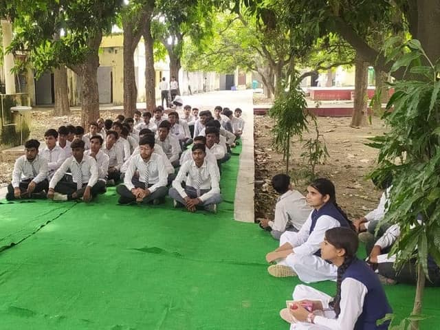 डी.एम.जी. इंटर कॉलेज — चित्र 190
