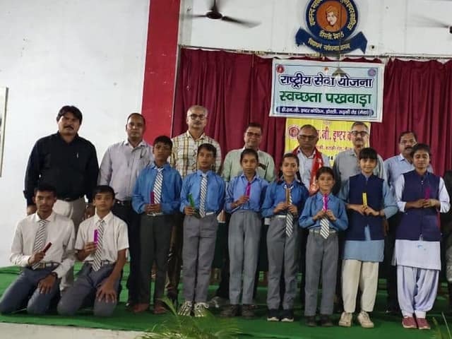 डी.एम.जी. इंटर कॉलेज — चित्र 233