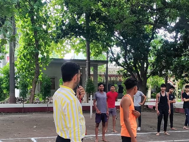 डी.एम.जी. इंटर कॉलेज — चित्र 263