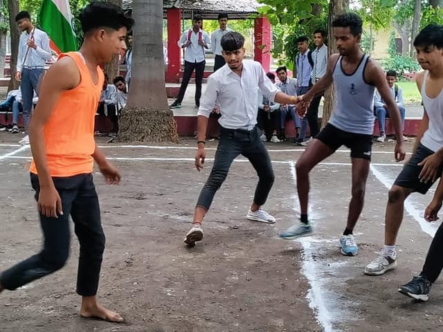 डी.एम.जी. इंटर कॉलेज — चित्र 265