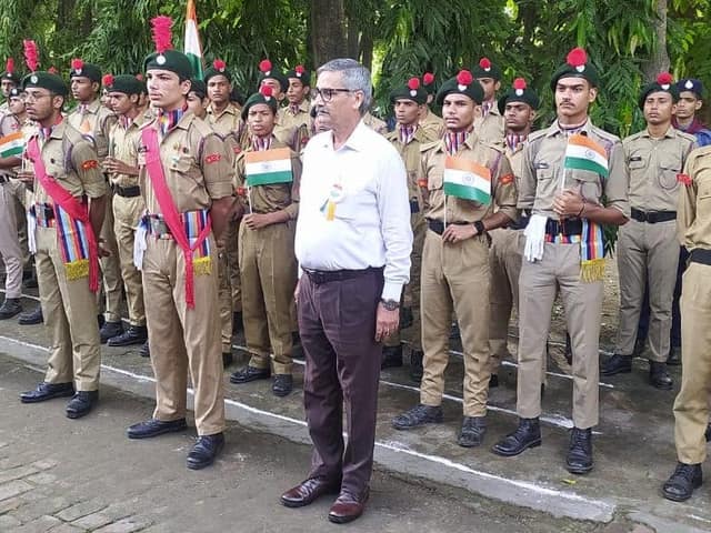 डी.एम.जी. इंटर कॉलेज — चित्र 287