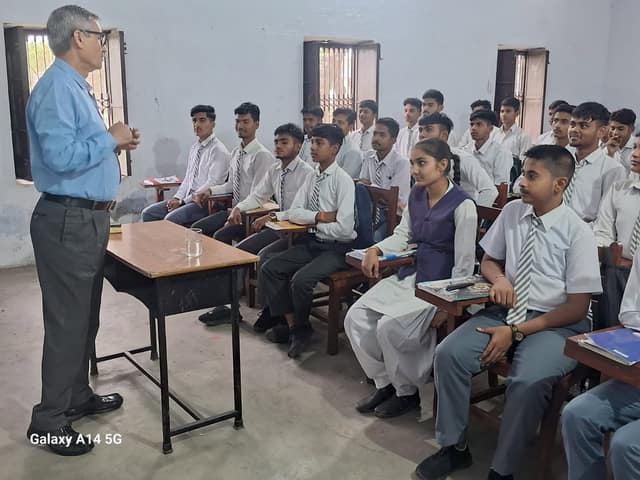 डी.एम.जी. इंटर कॉलेज — चित्र 304