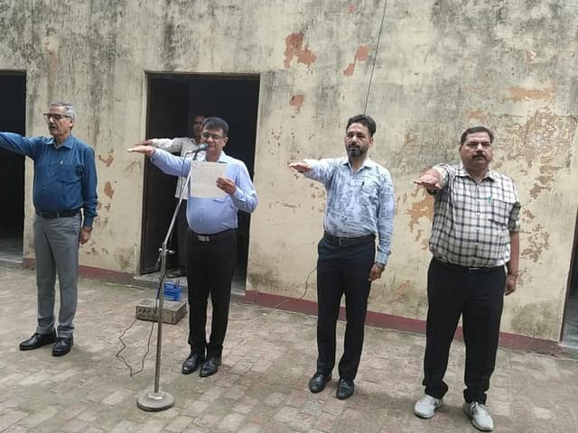 डी.एम.जी. इंटर कॉलेज — चित्र 306