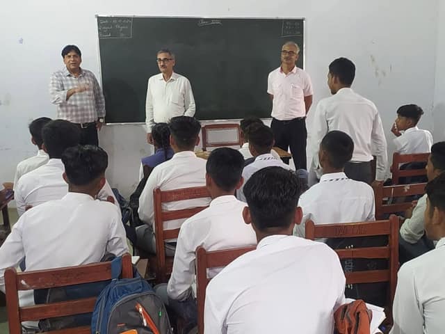 डी.एम.जी. इंटर कॉलेज — चित्र 311