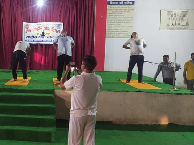 डी.एम.जी. इंटर कॉलेज — चित्र 328