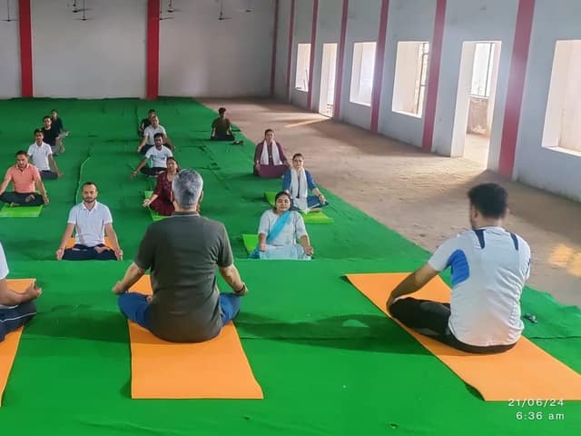 डी.एम.जी. इंटर कॉलेज — चित्र 330