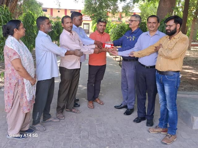 डी.एम.जी. इंटर कॉलेज — चित्र 359