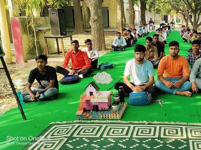 डी.एम.जी. इंटर कॉलेज — चित्र 396