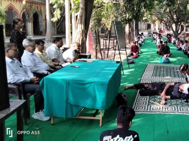 डी.एम.जी. इंटर कॉलेज — चित्र 413