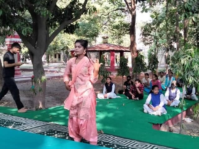 डी.एम.जी. इंटर कॉलेज — चित्र 414