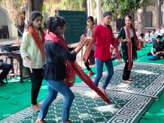 डी.एम.जी. इंटर कॉलेज — चित्र 420