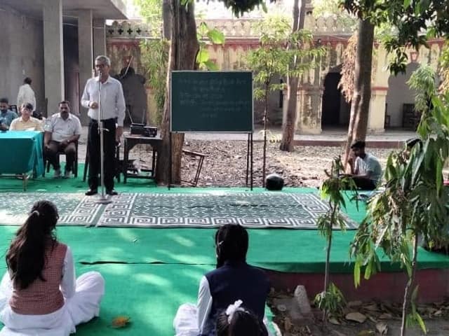डी.एम.जी. इंटर कॉलेज — चित्र 422