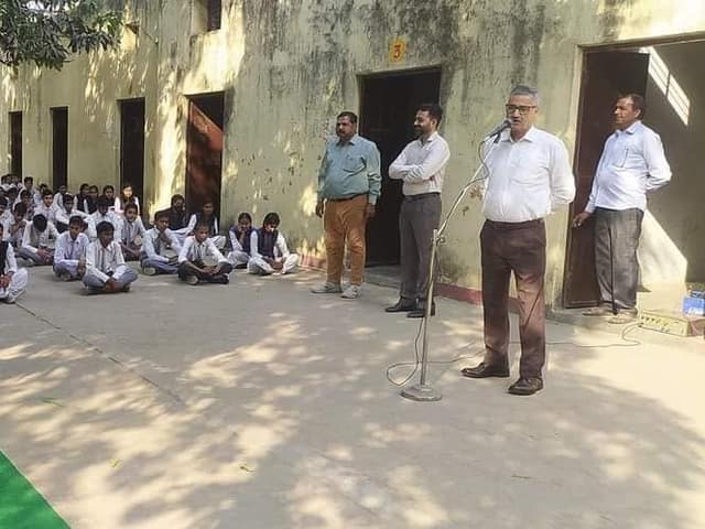 डी.एम.जी. इंटर कॉलेज — चित्र 485