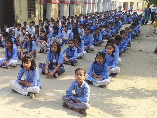 डी.एम.जी. इंटर कॉलेज — चित्र 487