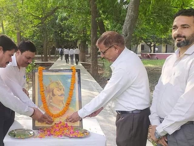 डी.एम.जी. इंटर कॉलेज — चित्र 488