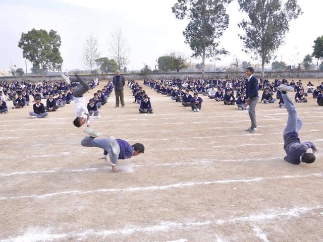डी.एम.जी. इंटर कॉलेज — चित्र 519