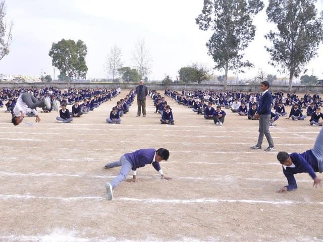 डी.एम.जी. इंटर कॉलेज — चित्र 520